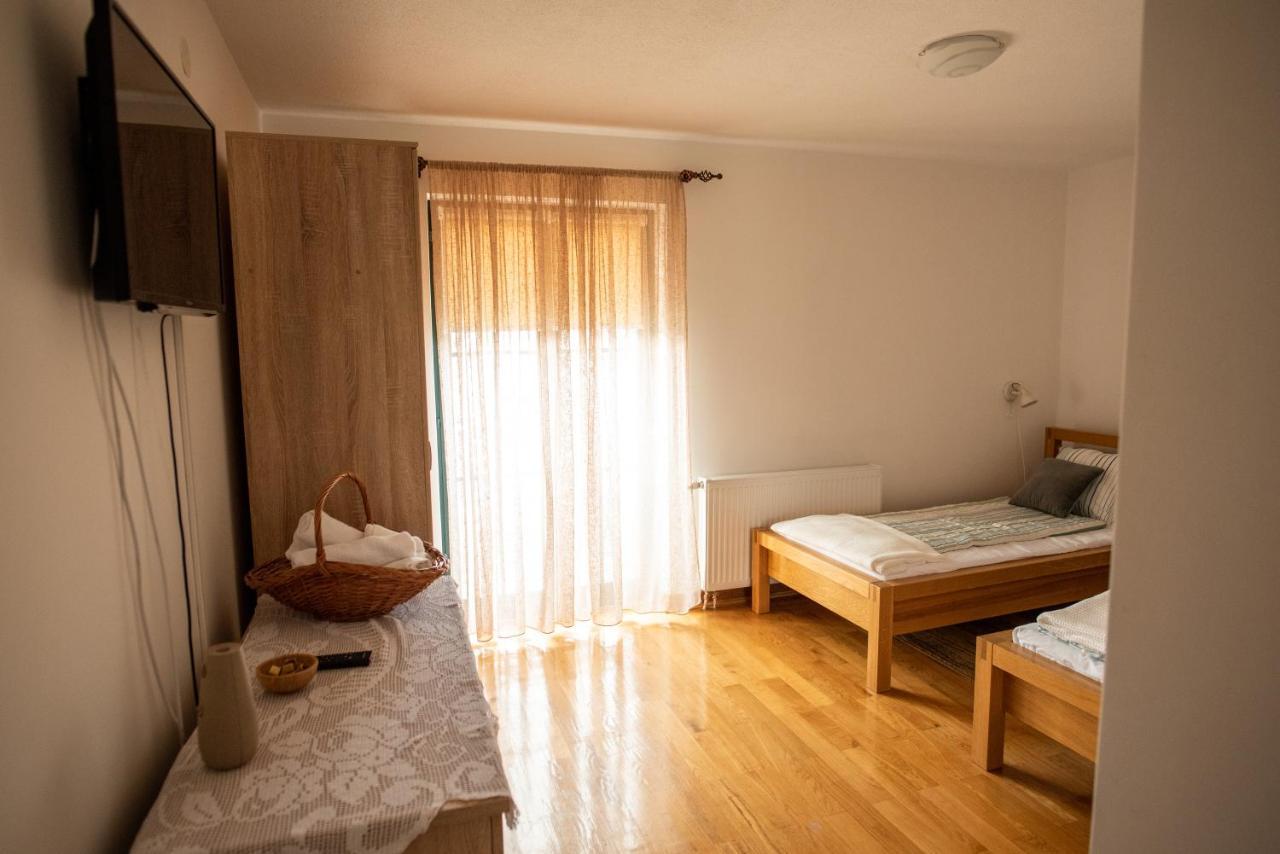 Kuca Za Odmor Vallirea Kaptol Exterior foto